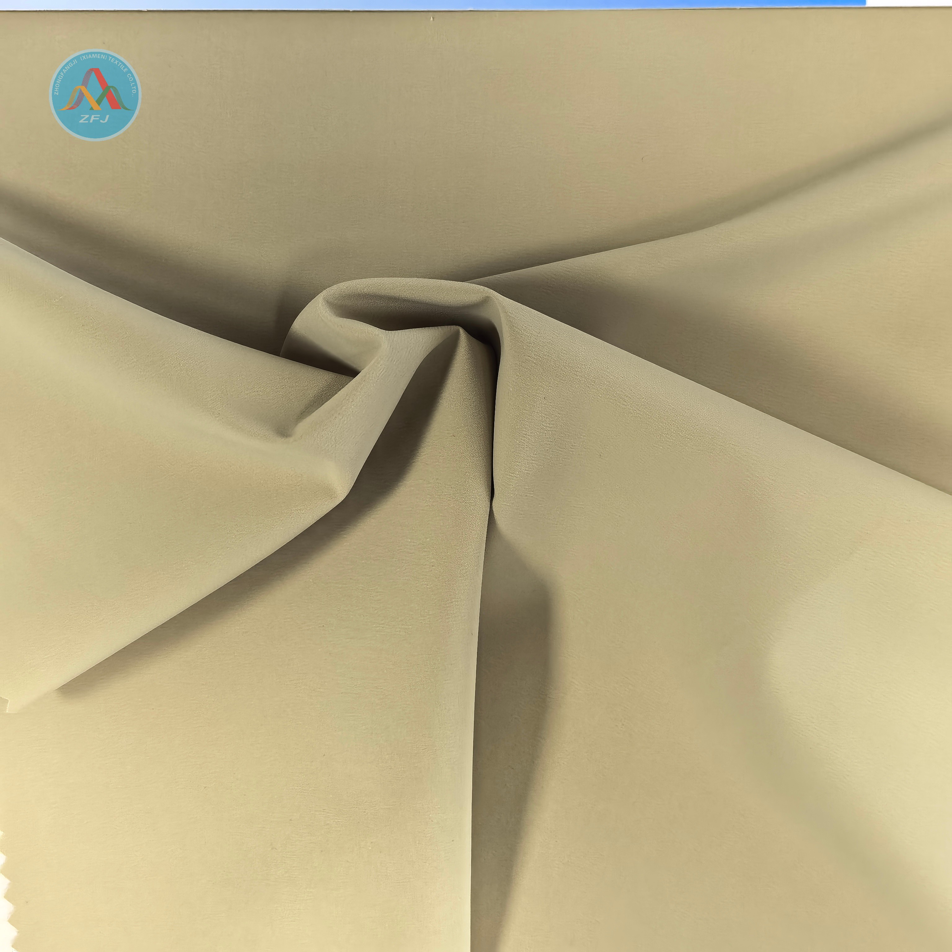 100% Polyester 55D/48f Crinkled Fabric for Jacket