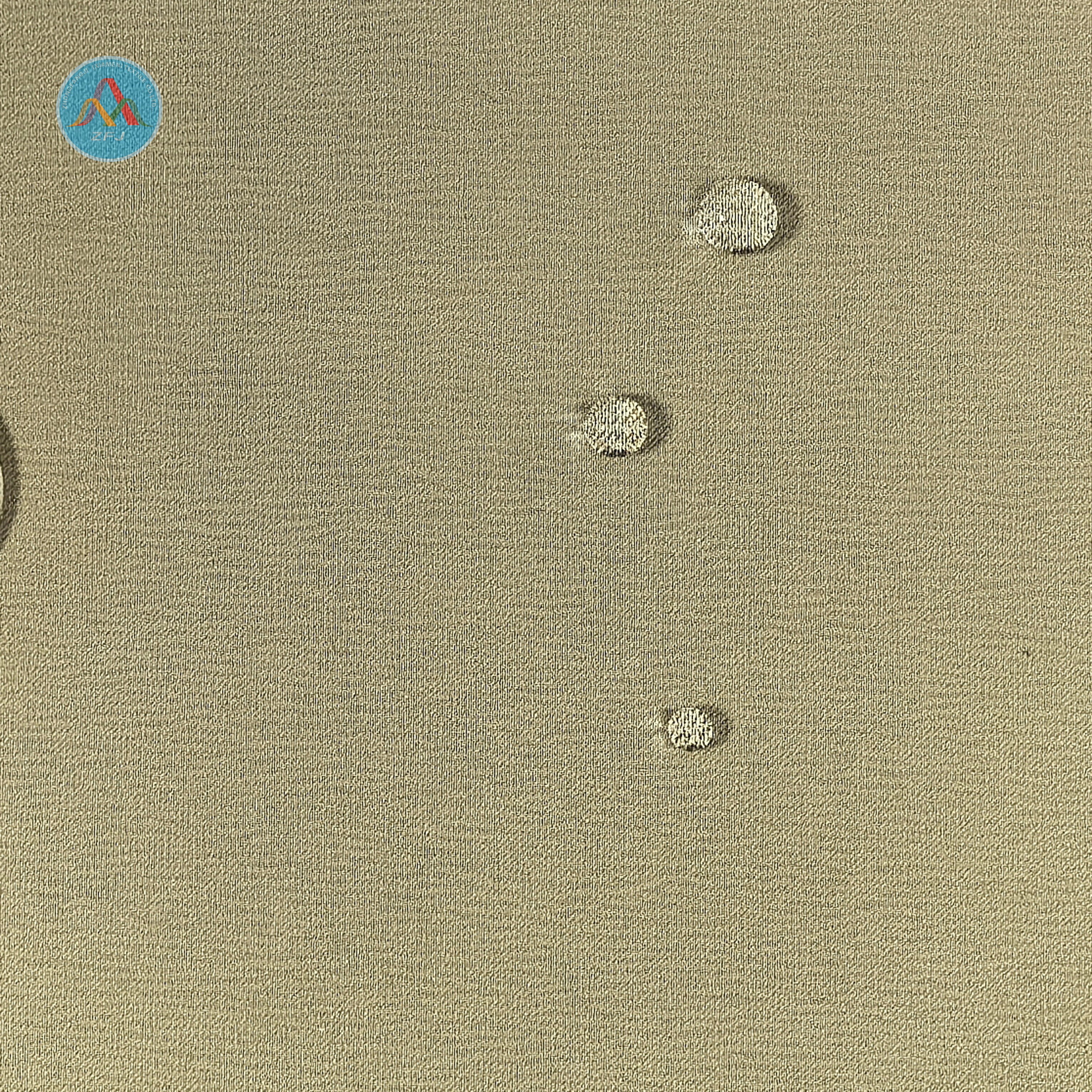 100% Polyester Slightly Wrinkled Fabric for Vests And Down Jackets