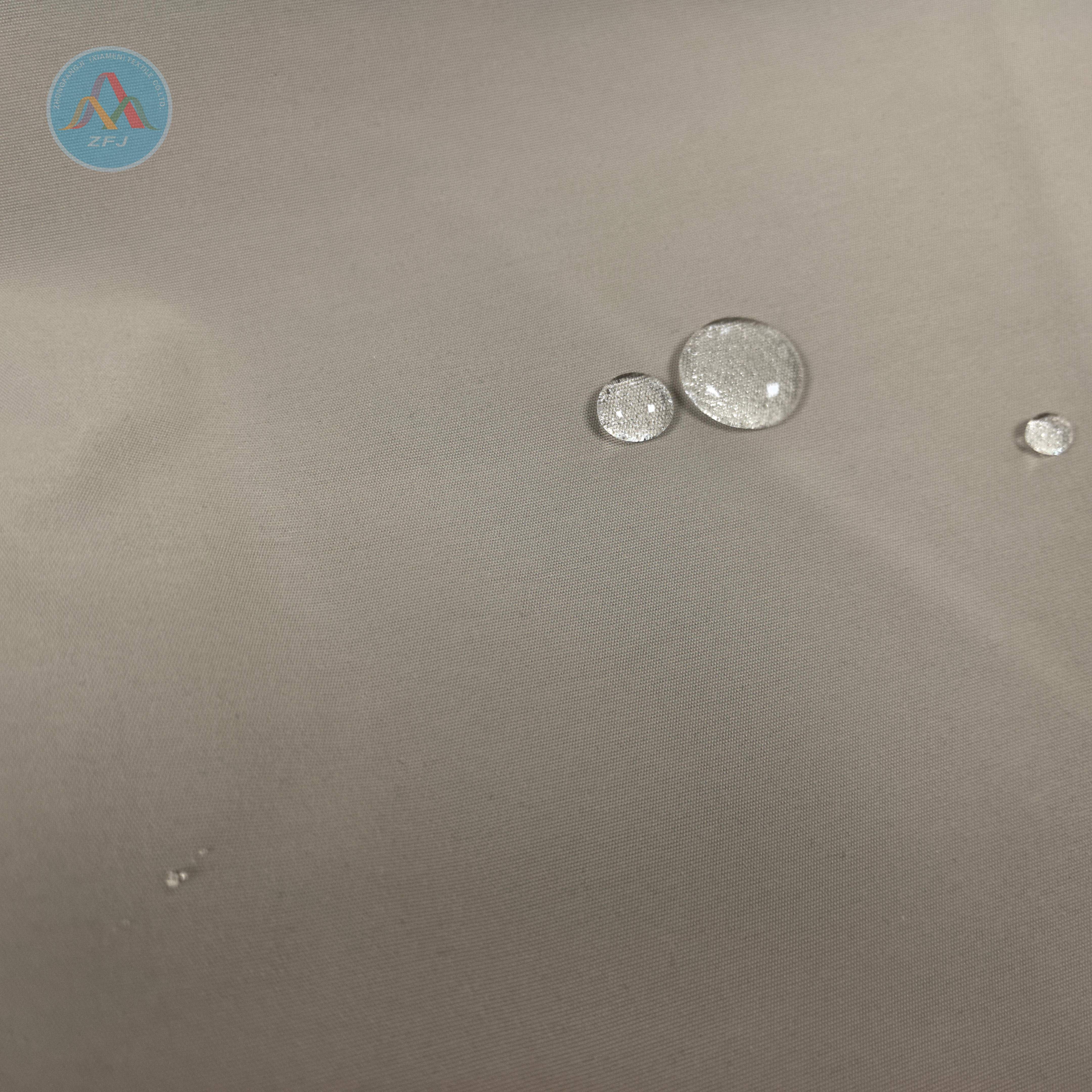 The Oxford, TPU, And Fleece Composite Fabric Is Ideal for Ski Apparel