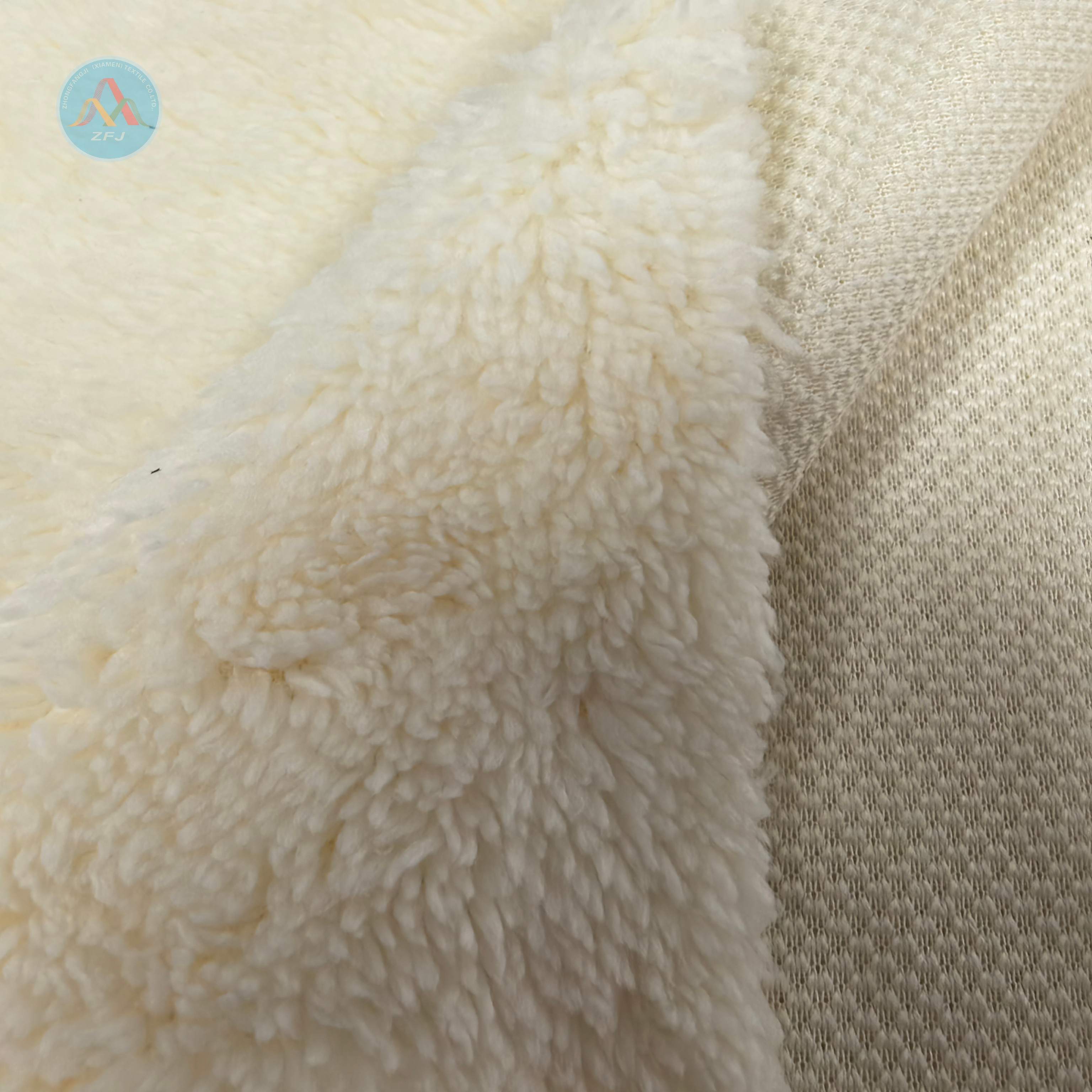 100% Polyester 200gsm Velour Fleece‌