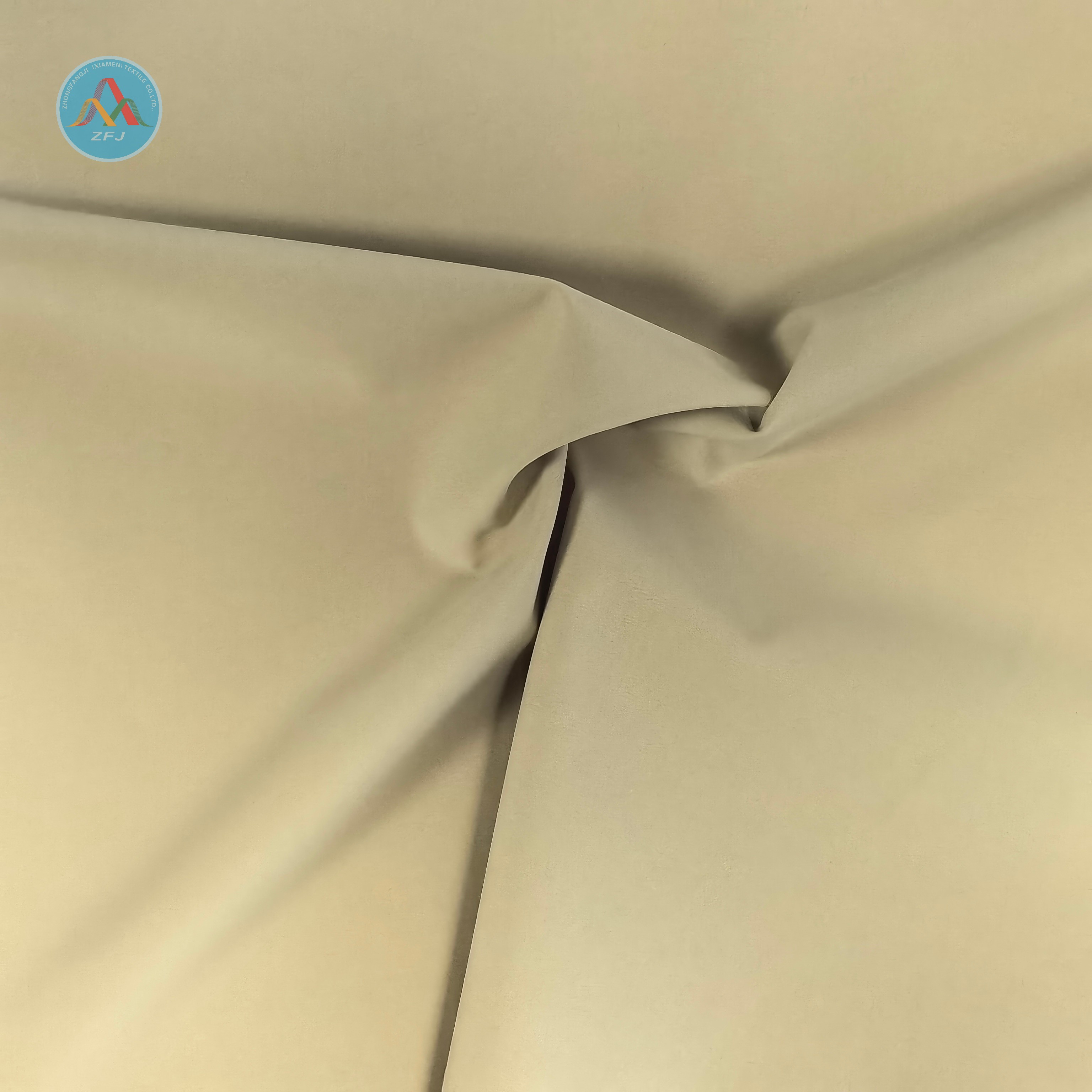 100% Polyester 55D/48f Crinkled Fabric for Jacket