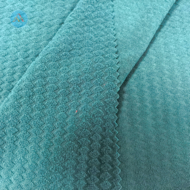 100% Recyclyed Polyester 130gsm ‌‌Diamond Jacquard Fleece