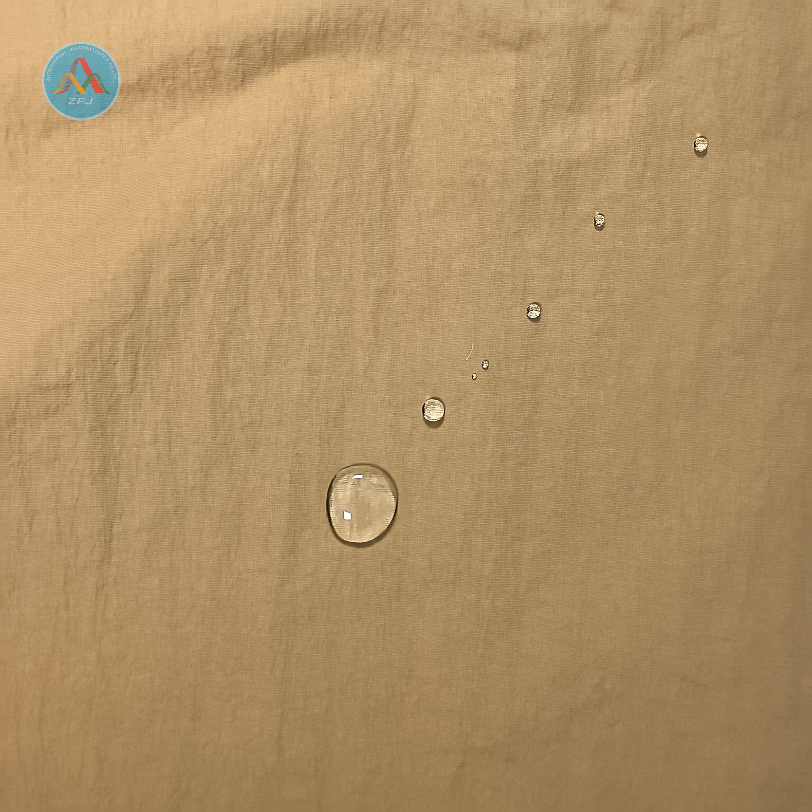 100% Nylon Crinkled Fabric with UPF 50+ for Sun Protection Clothing