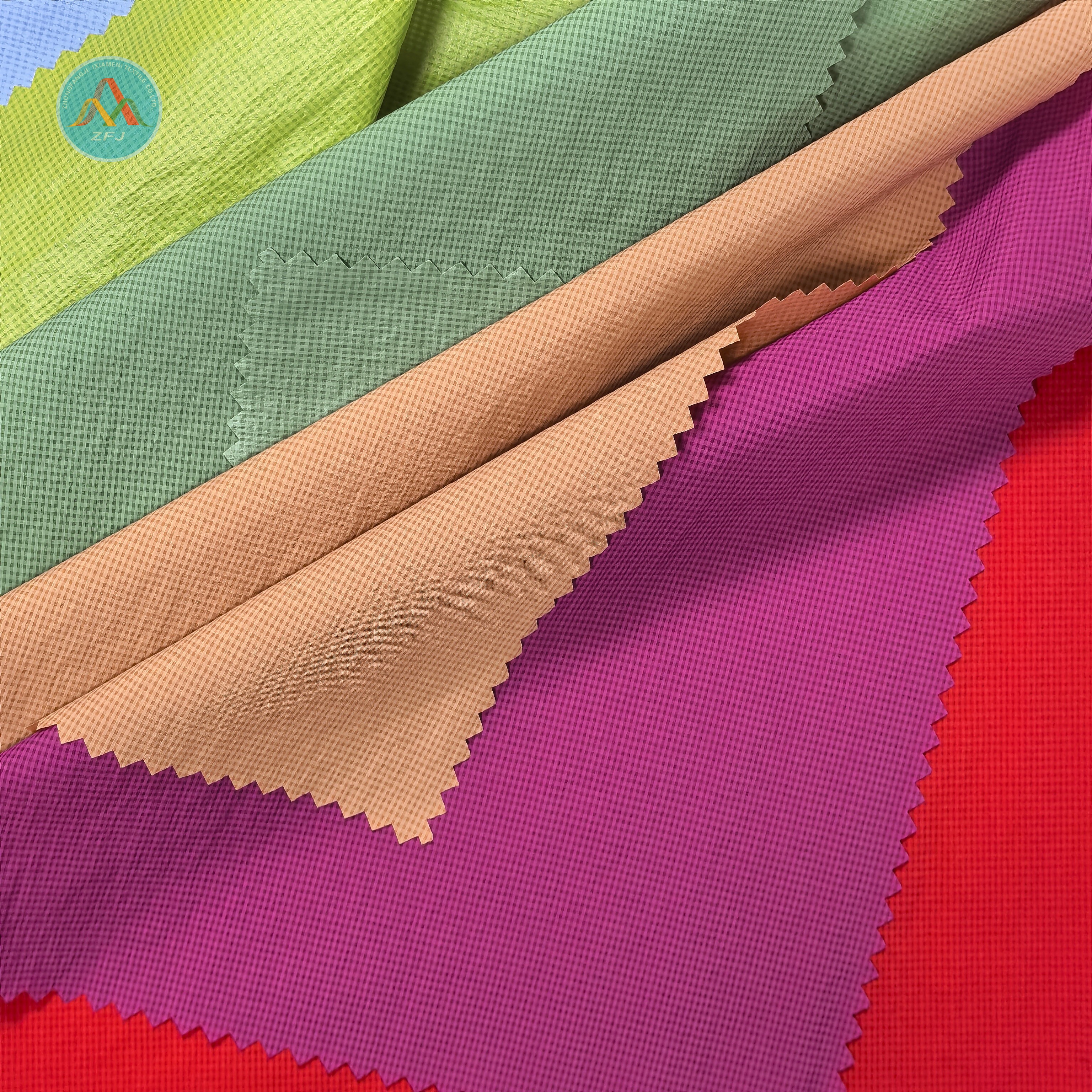 25D 100% Nylon Ripstop Down-Proof Fabric