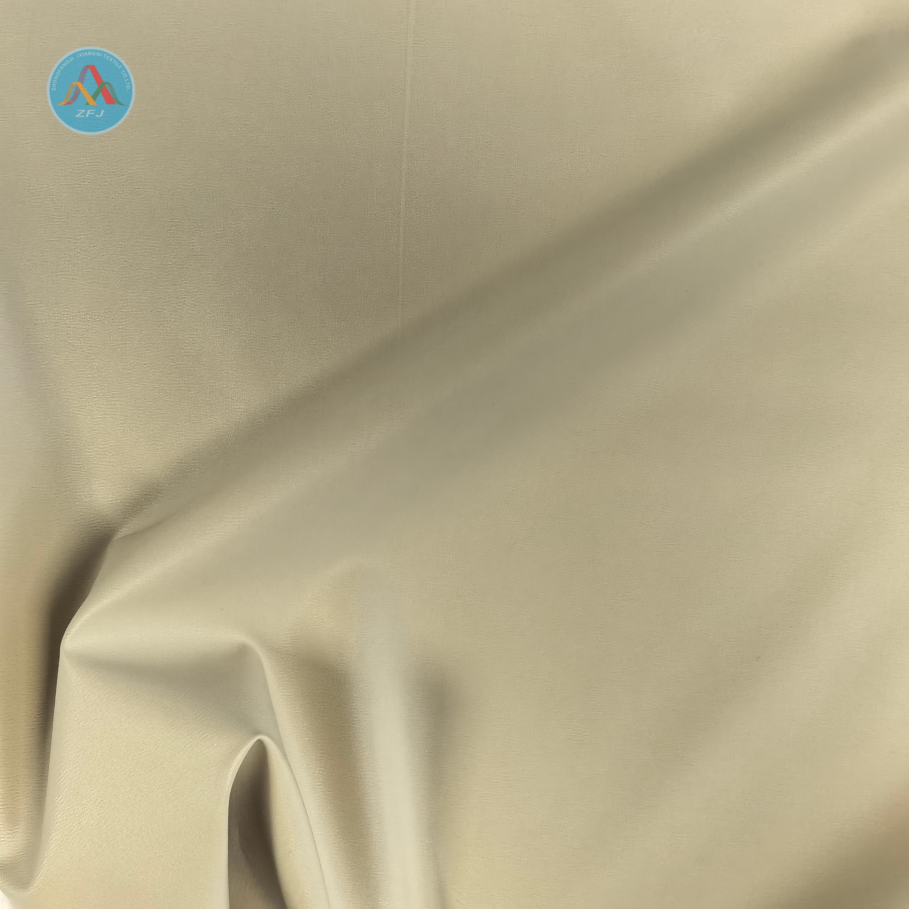 100% Polyester 55D/48f Crinkled Fabric for Jacket