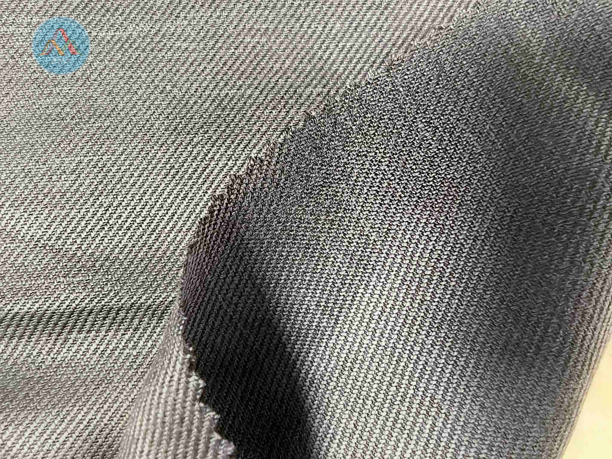 Sustainable Tencel Linen Fabric 2/2 Twill for Summer Clothing