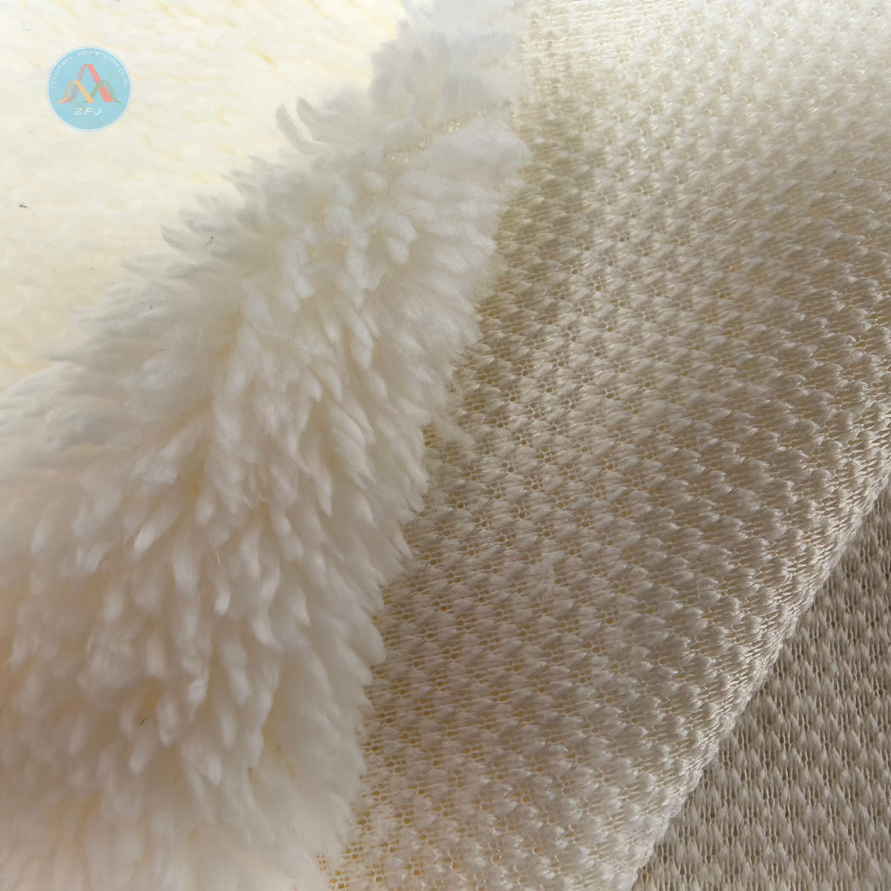 100% Polyester 200gsm Velour Fleece‌