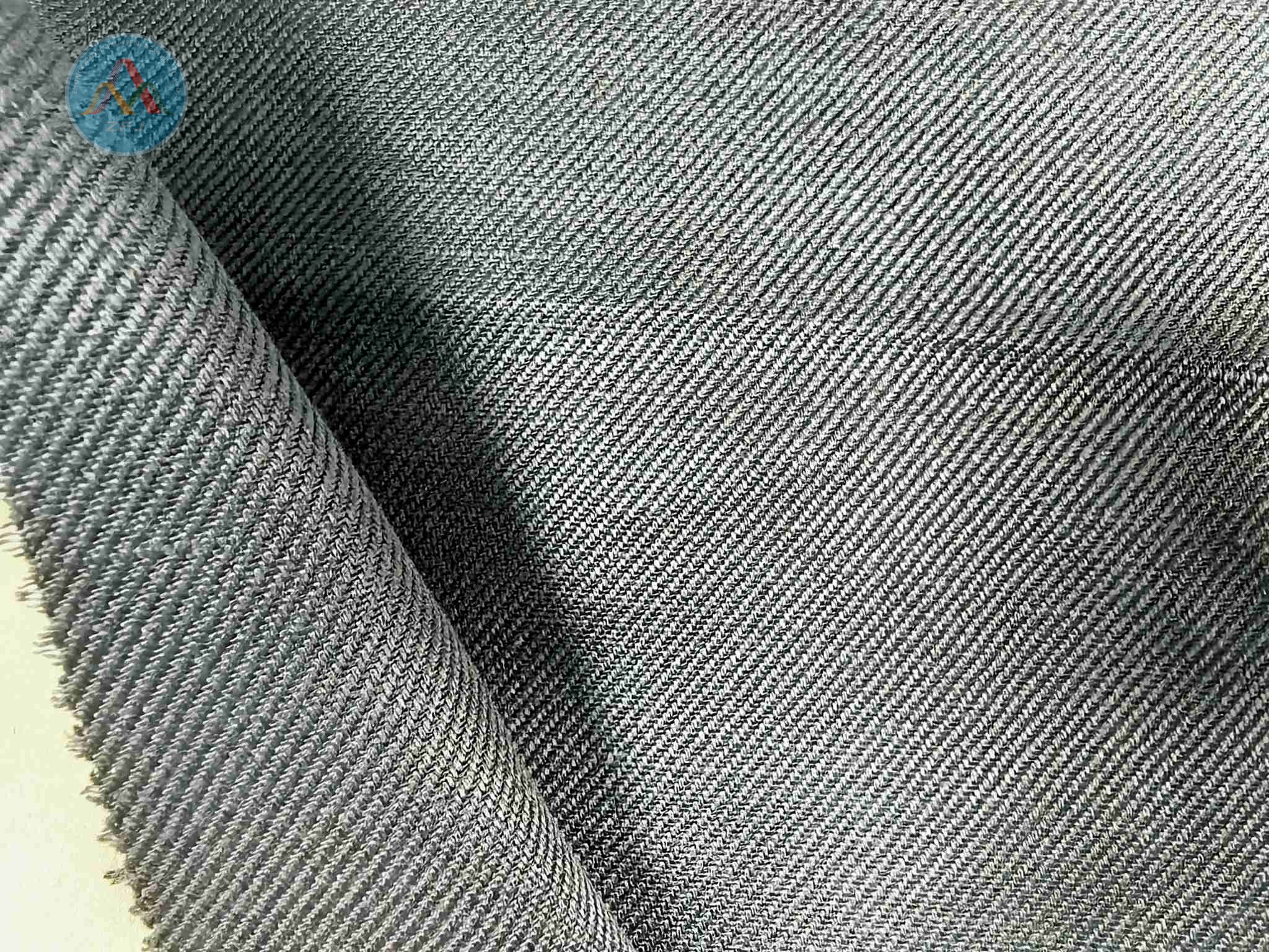 Sustainable Tencel Linen Fabric 2/2 Twill for Summer Clothing