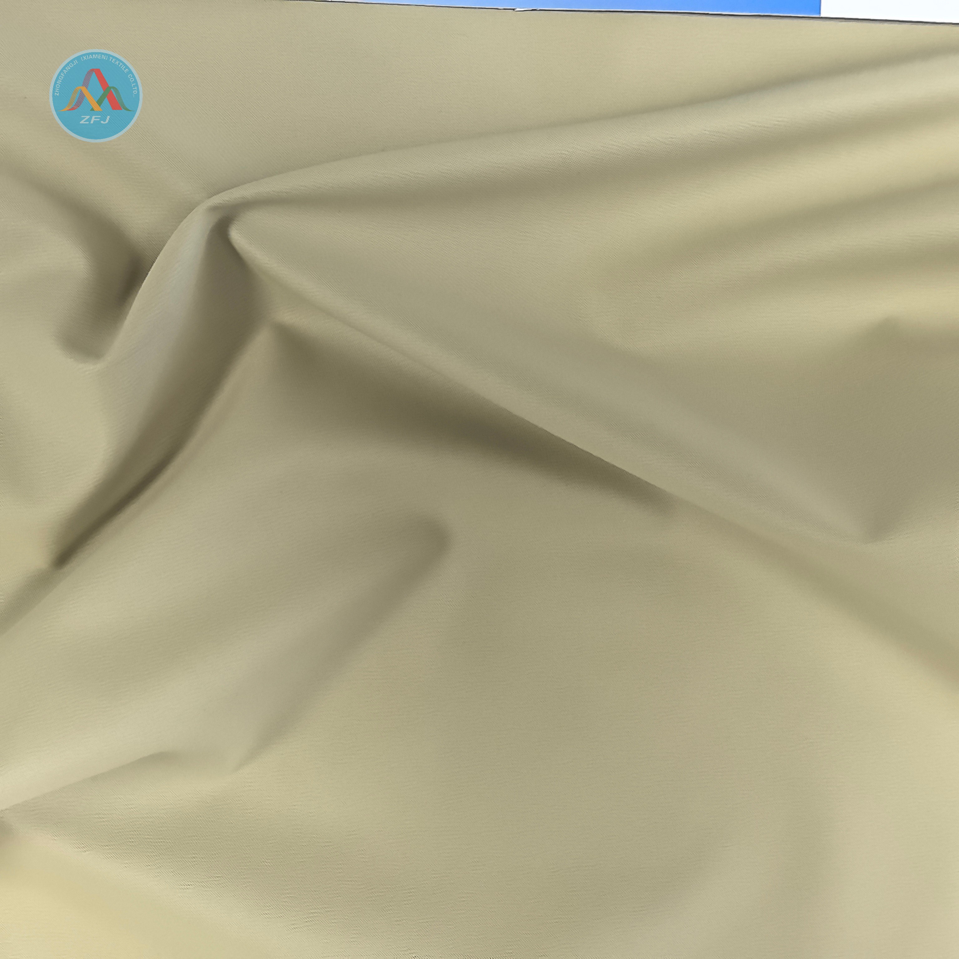 100% Polyester Slightly Wrinkled Fabric for Vests And Down Jackets