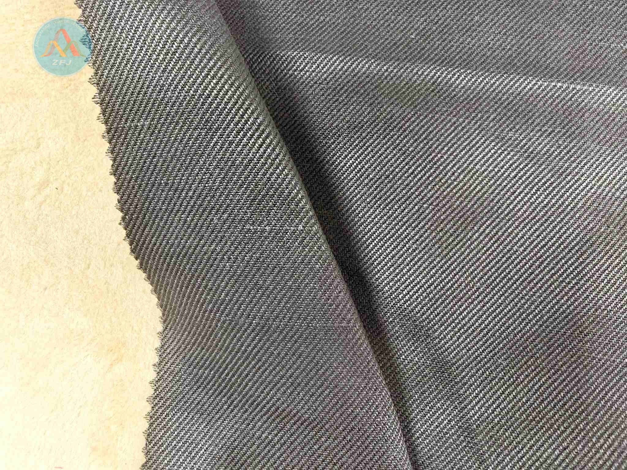Sustainable Tencel Linen Fabric 2/2 Twill for Summer Clothing