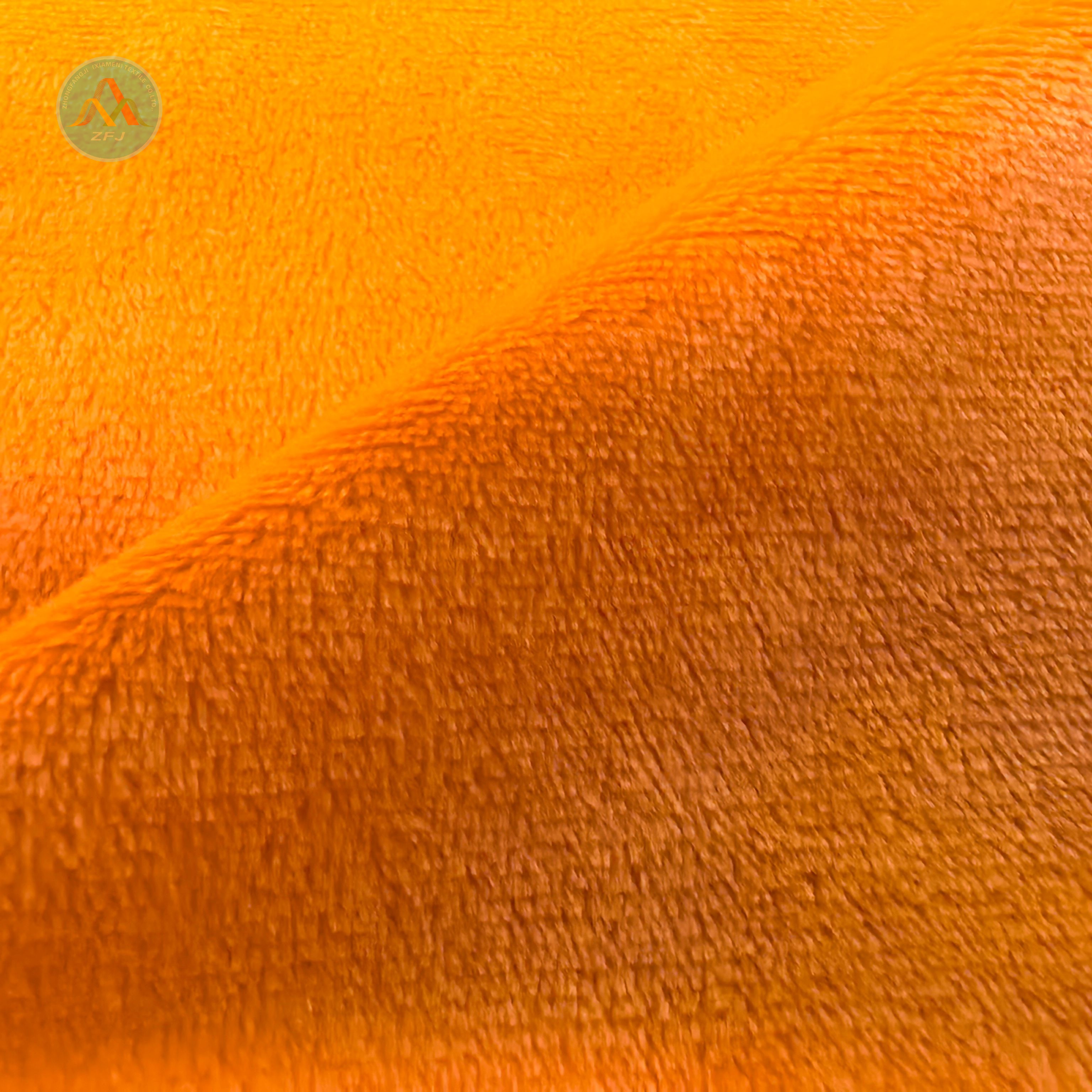 1.5mm 100% Polyester Super Soft Velvet Fabric for Blanket