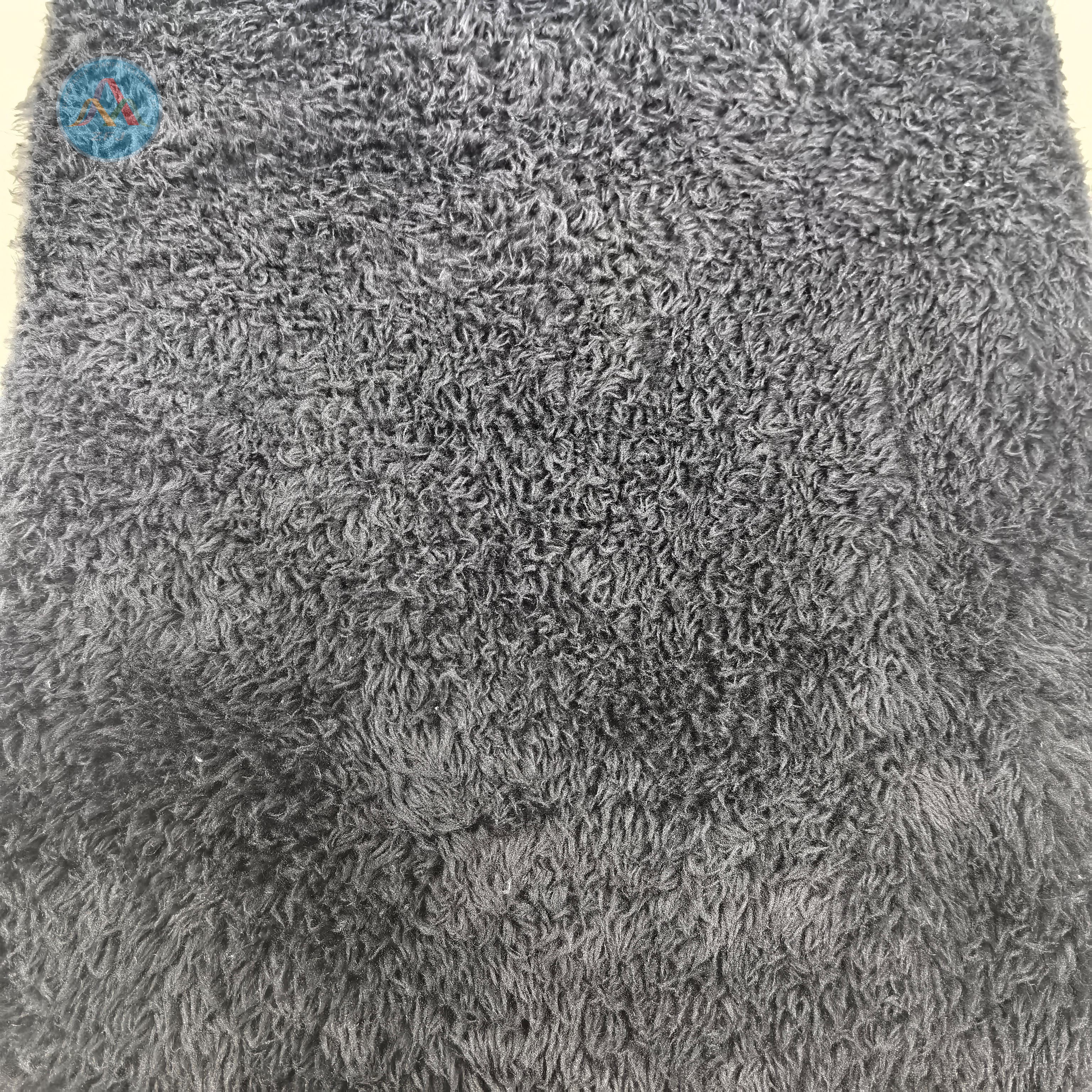 100% Polyester 408gsm Fluffy Yarn Fleece Fabric