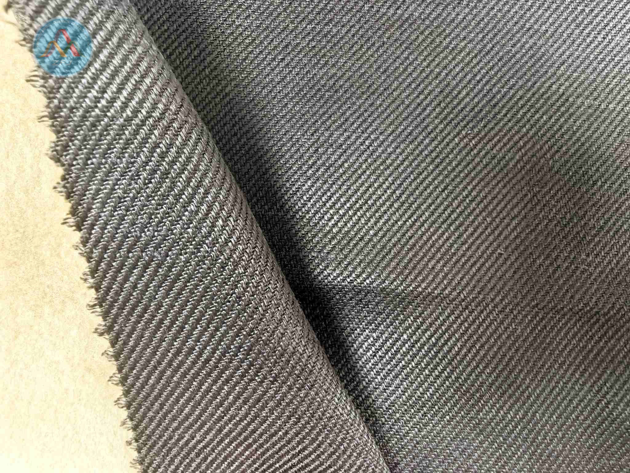 Sustainable Tencel Linen Fabric 2/2 Twill for Summer Clothing