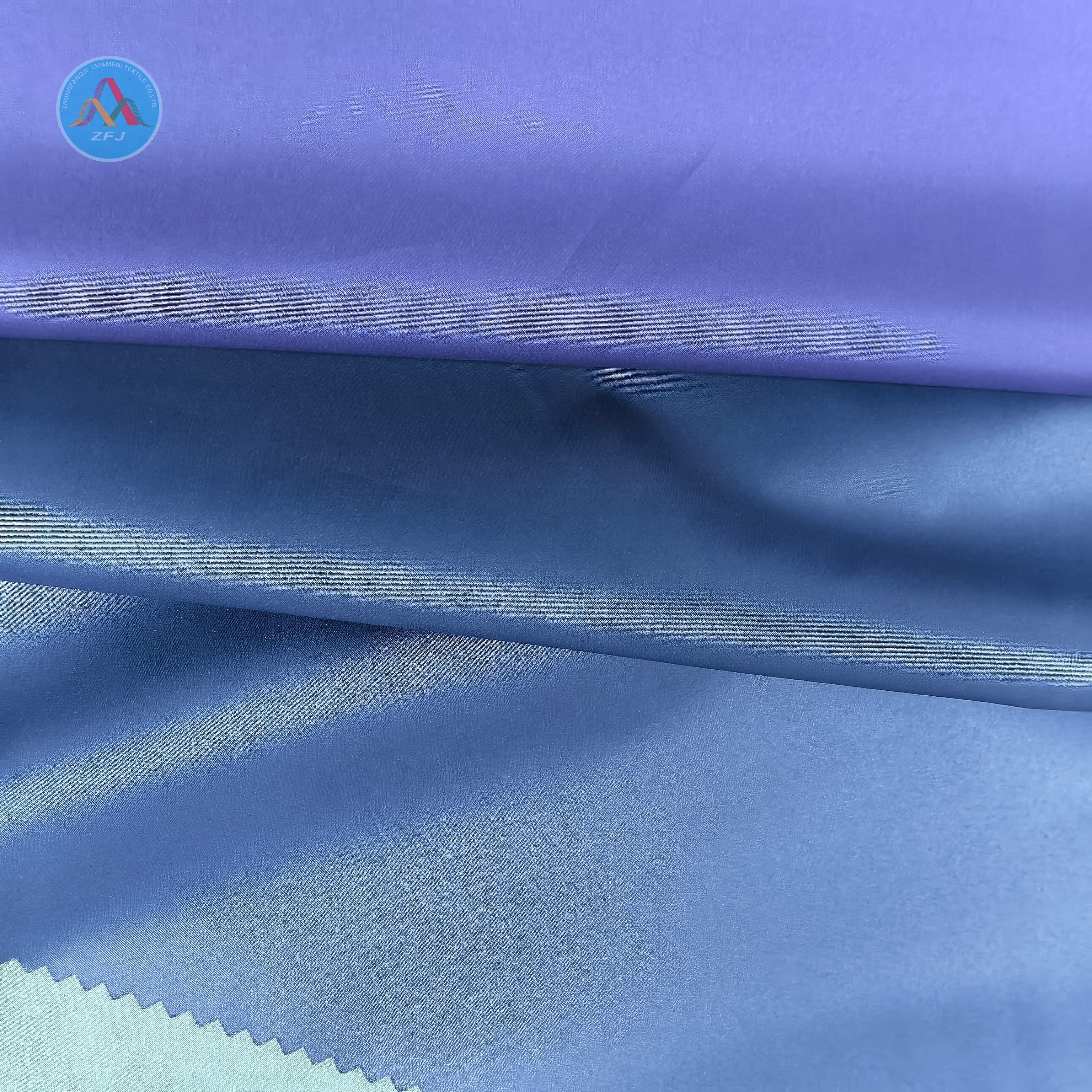 100% Polyester Lightweight Fabric with Non-Pfc Durable Non-Pfc Finish for Jacket