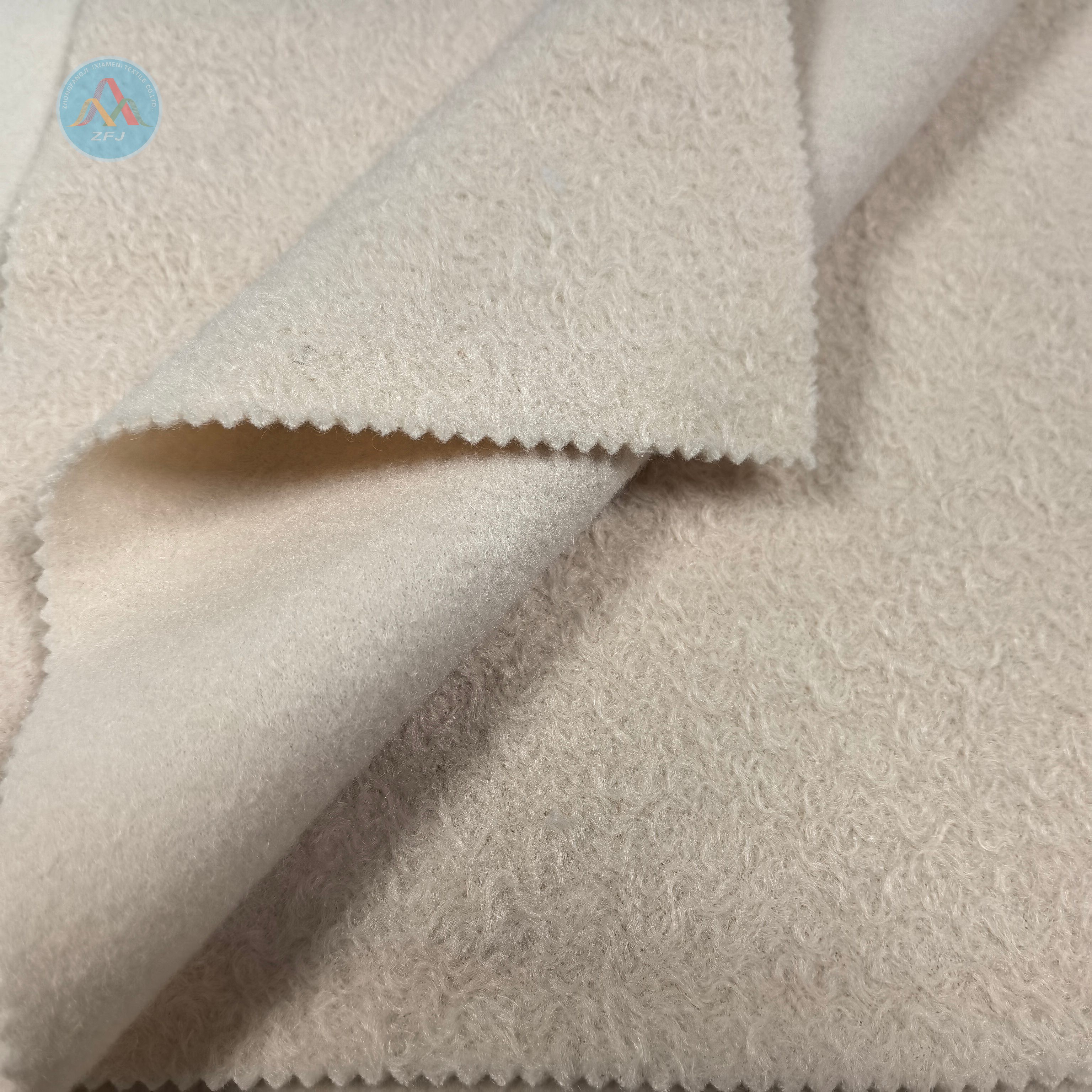 100% Polyester Plush Fabric For Apparel