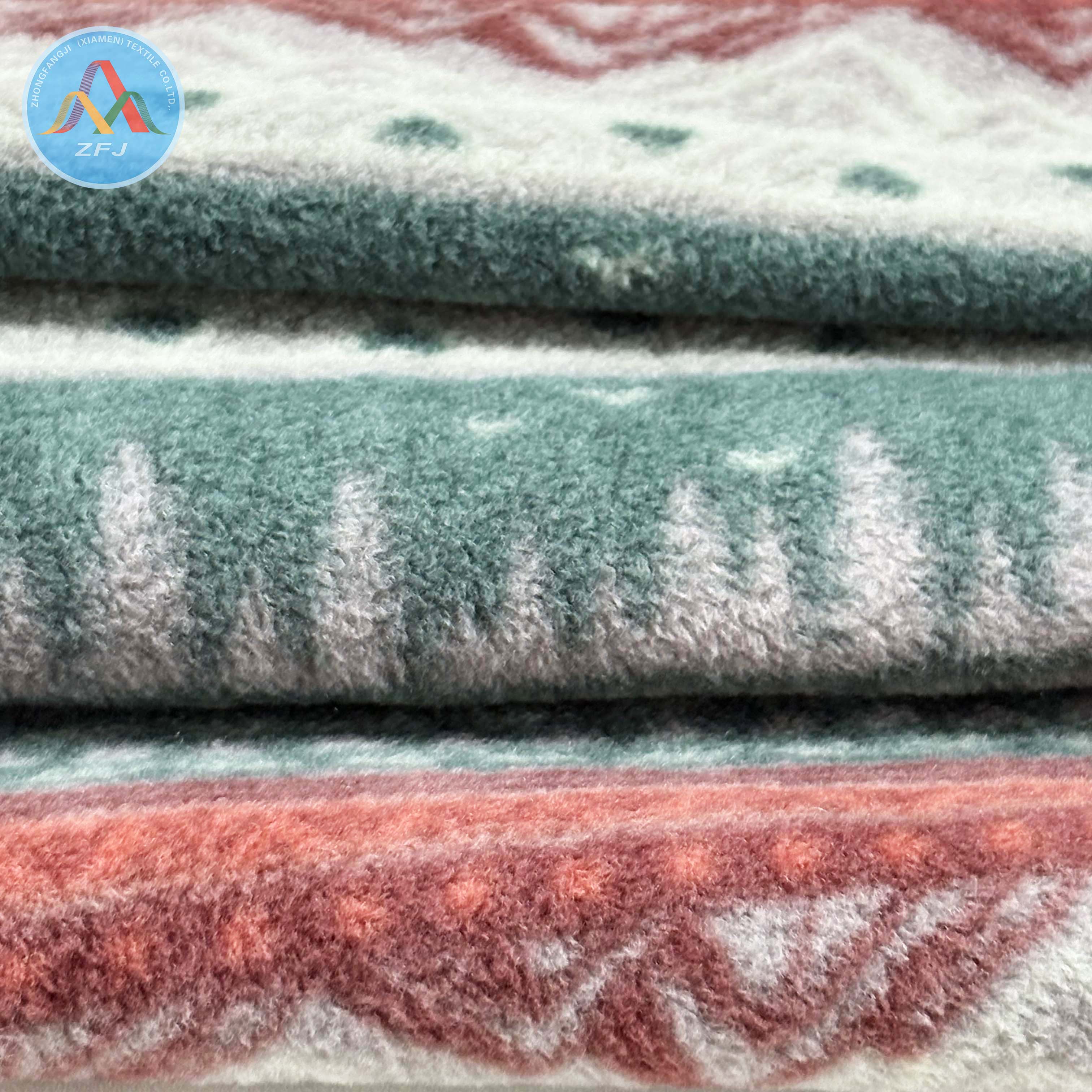 Printed Anti Pilling Polar Fleece Fabric Fluffy Texture for Stylish Winter Hoodies And Jackets