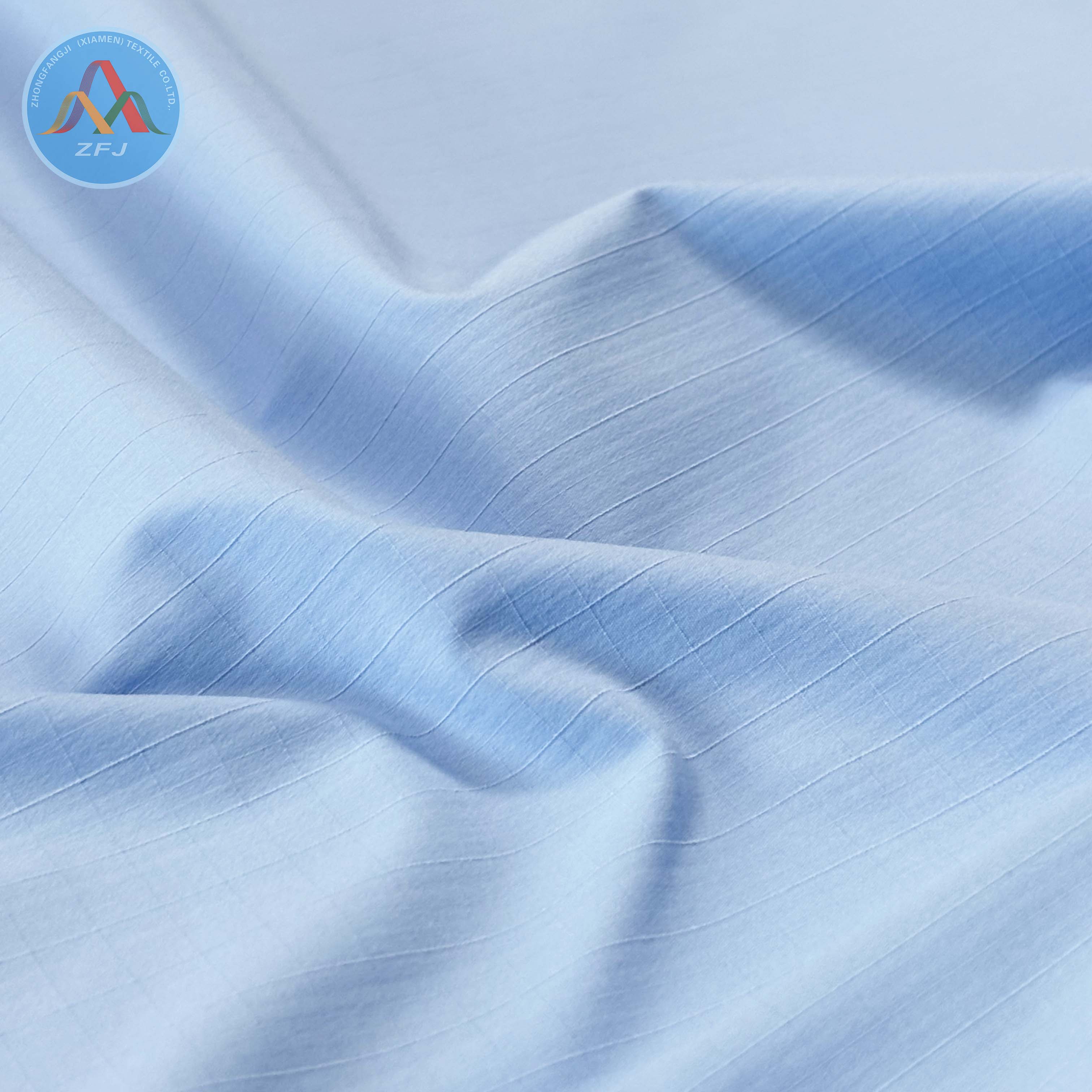 Refined Grid Sorona Weft Stretch Checked Fabric for Versatile Casual Wear