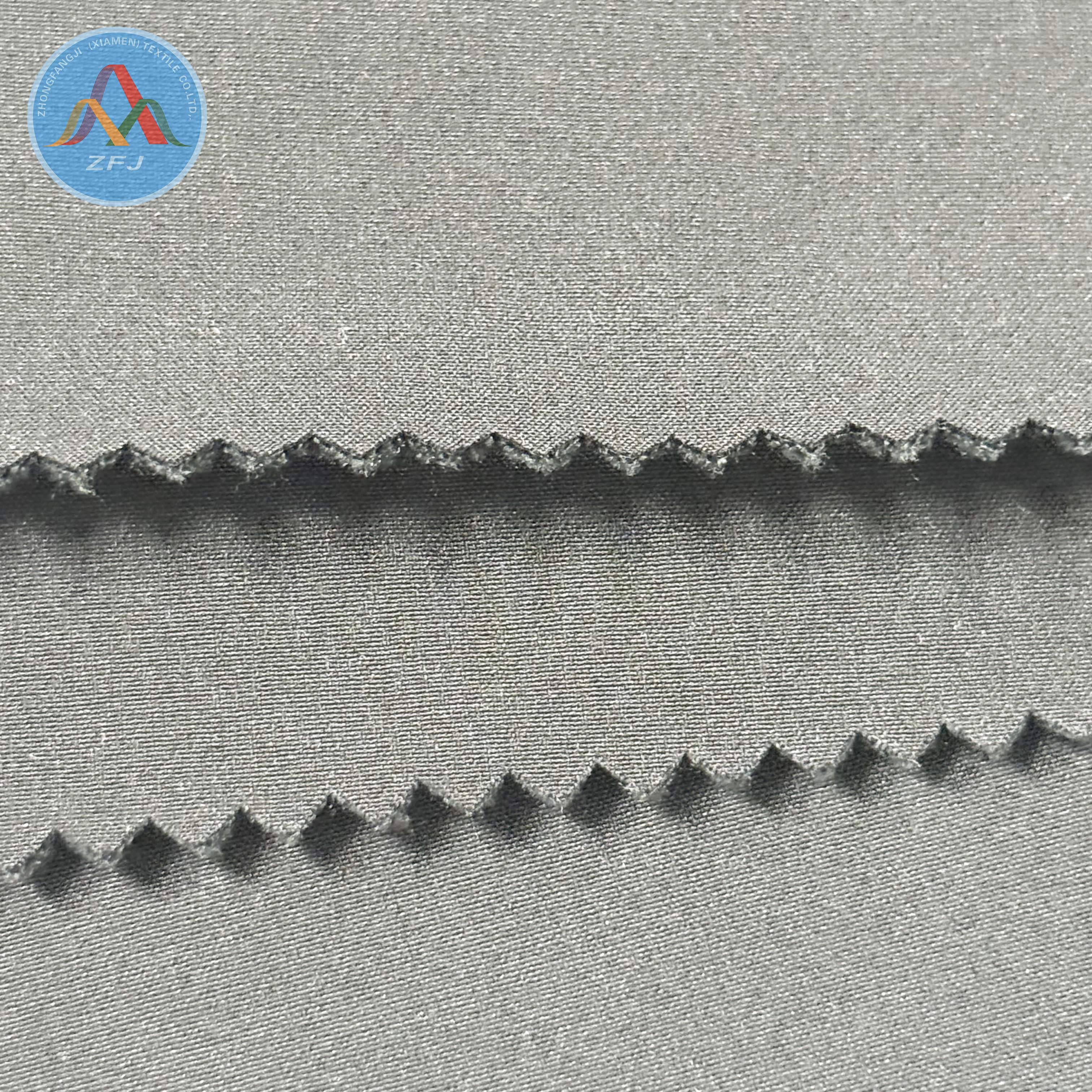 100d 4-Way Stretch TPU Bonded Fabric with Jacquard Fleece for Functional Garment