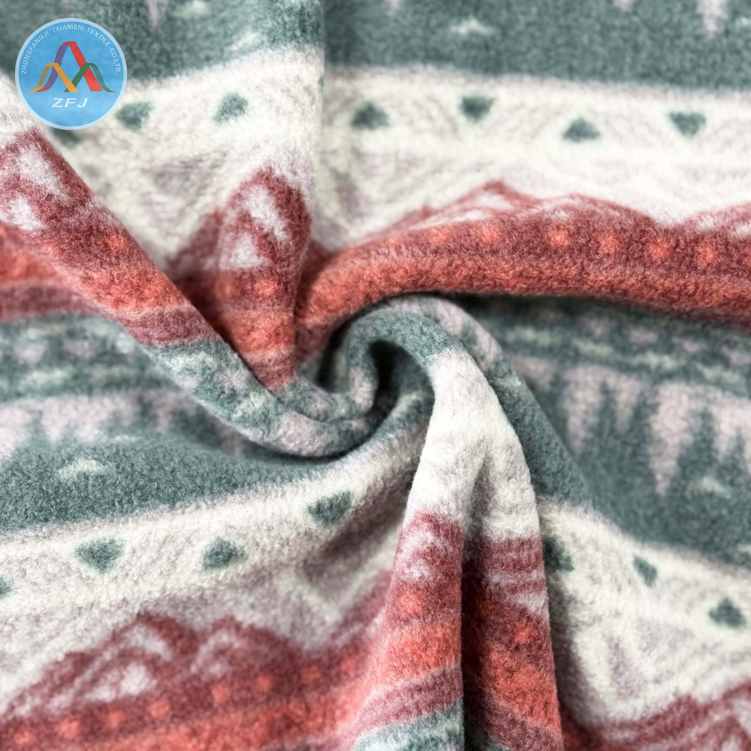 Printed Anti Pilling Polar Fleece Fabric Fluffy Texture for Stylish Winter Hoodies And Jackets